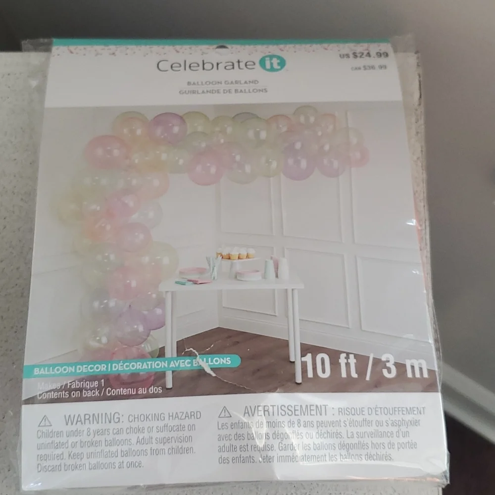 CELEBRATE IT BALLOON GARLAND